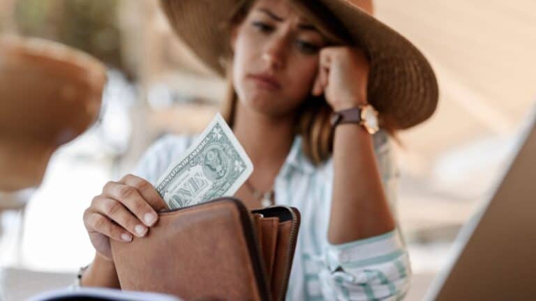Want to stop being broke? Try these 25 simple things