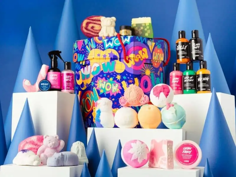 Lush wow hamper picture shoeing range of lush items including bath bombs, snow fairy, fairy dust and shower gel