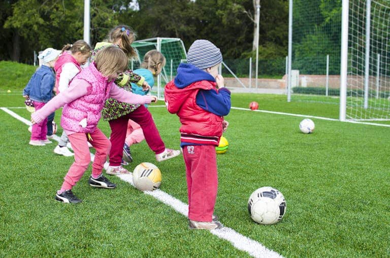 How to Keep Your Child Busy During School Holidays
